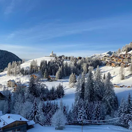 Dolomites Charme Apartamento *