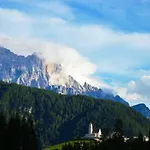 Dolomites Charme شقة *